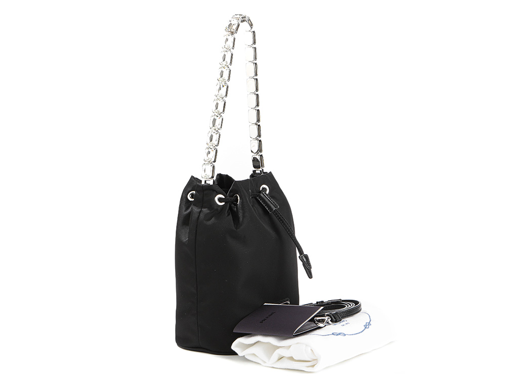 Prada Borsa a secchiello in nylon da donna 25SS (1BE067 2C01 F0002) 131243981 - Foto 19 di 21